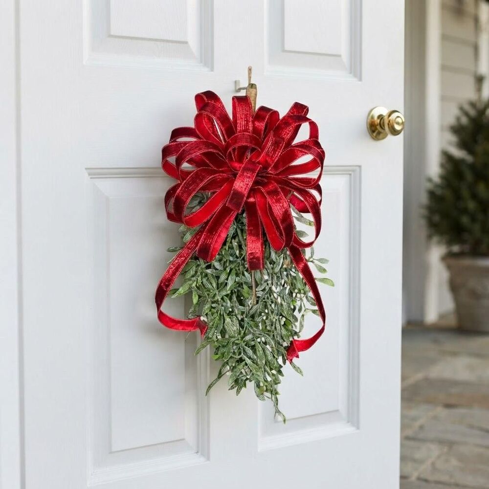 Artificial Mistletoe Door Swag | Traditional Christmas Decor